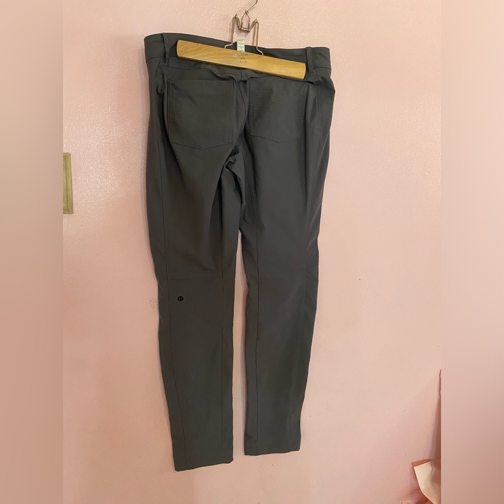 Lululemon pants - Picture 10 of 10